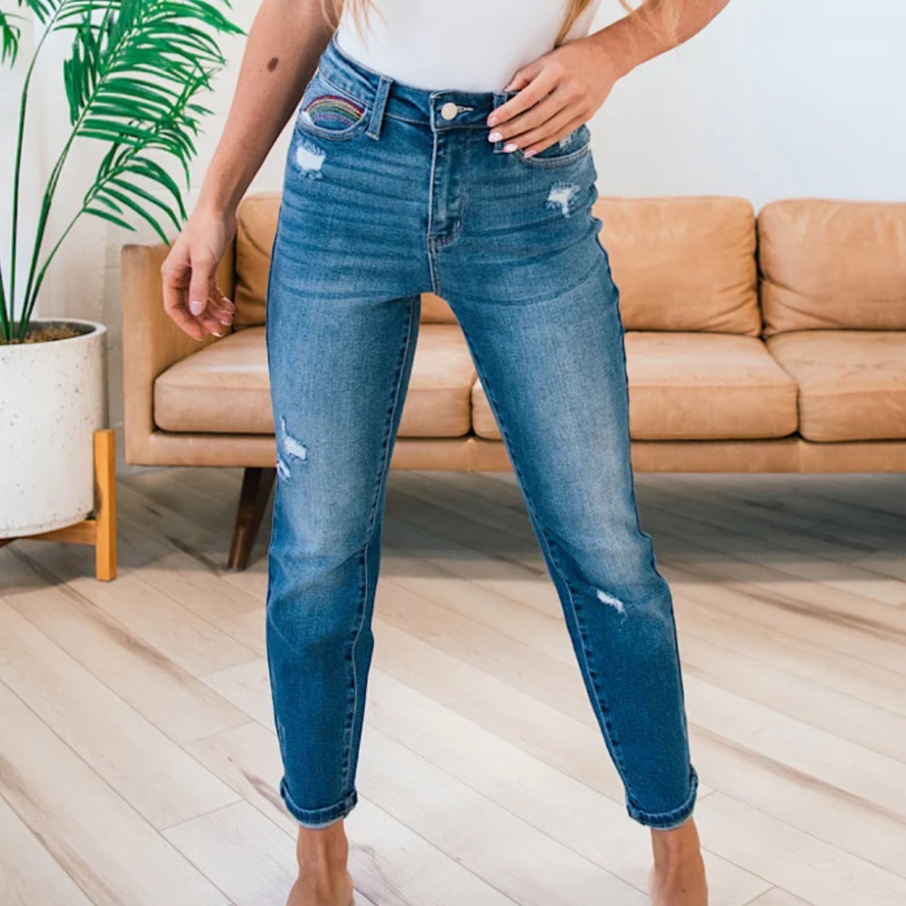 NWT JUDY BLUE RAINBOW EMBROIDERY STRAIGHT LEG JEANS size 27